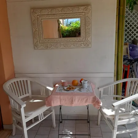 Casa Dei Glicini 福洛尼卡
